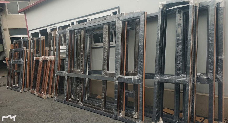 鞍山市天乙門(mén)窗工業(yè)有限公司沈陽(yáng)經(jīng)銷(xiāo)商所訂貨品已完成，經(jīng)過(guò)檢驗(yàn)后進(jìn)行包裝，準(zhǔn)備發(fā)貨